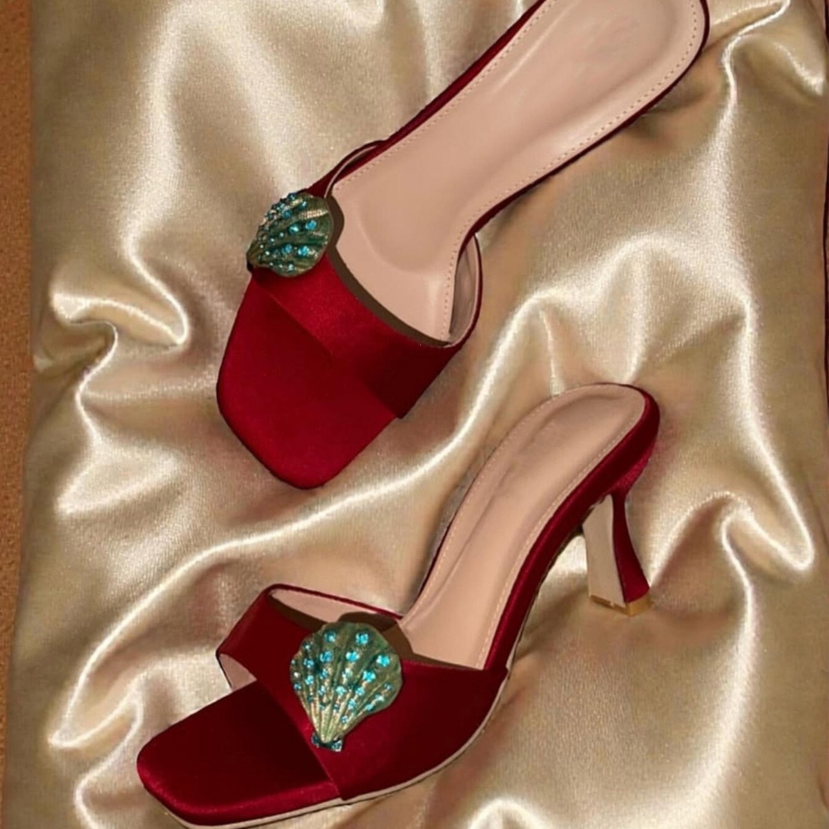 Sandals - Thaise sandalen met strass, vierkante neus